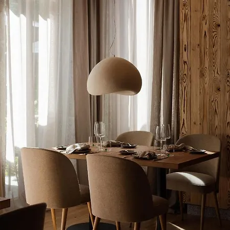 Stary Niedzwiedz Bed & Breakfast