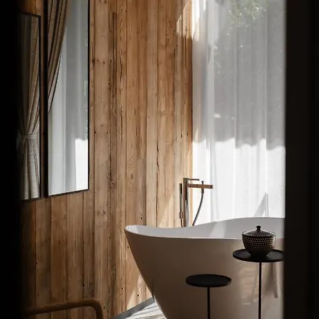 Stary Niedzwiedz Bed & Breakfast 4*