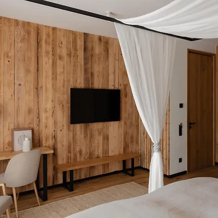 Bed & Breakfast Stary Niedzwiedz 4*