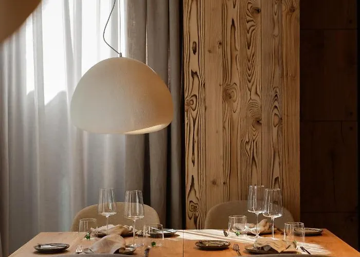 Stary Niedźwiedź Nocleg ze śniadaniem 4*